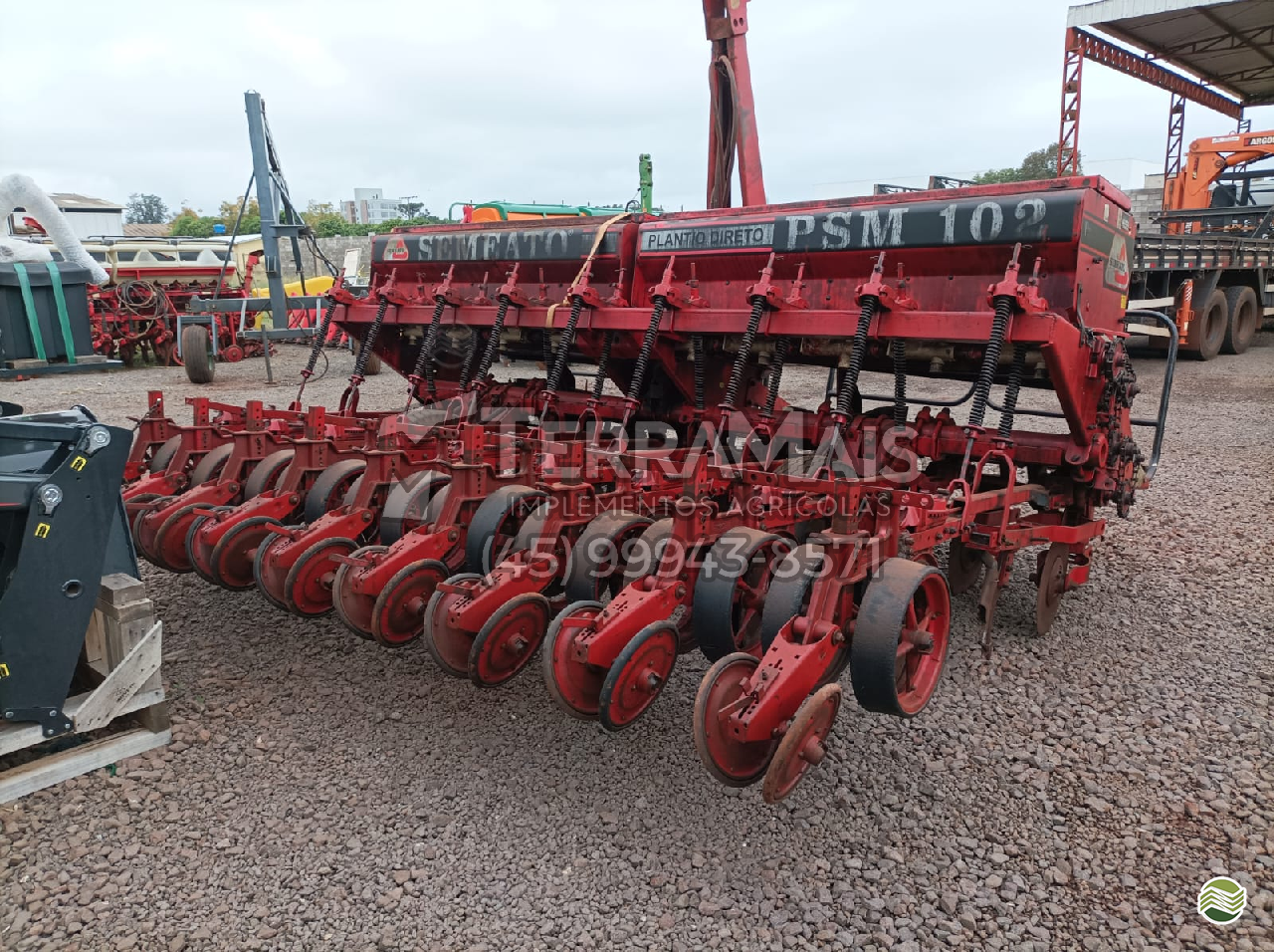 PLANTADEIRA SEMEATO SEMEATO PSM 102 Terra Mais Implementos Agrícolas TOLEDO PARANÁ PR